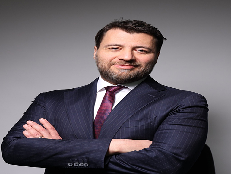 PUSULA VE KATILIMEV�M'DE Y�NET�M ARTIK TERA'DA